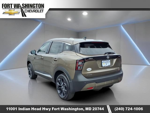 Used 2026 Nissan Kicks SR w/ SR Premium Package FWD image 3