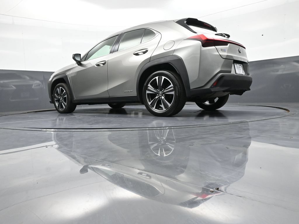 Used 2020 Lexus UX 250h w/ Accessory Package 2 AWD/4WD image 32