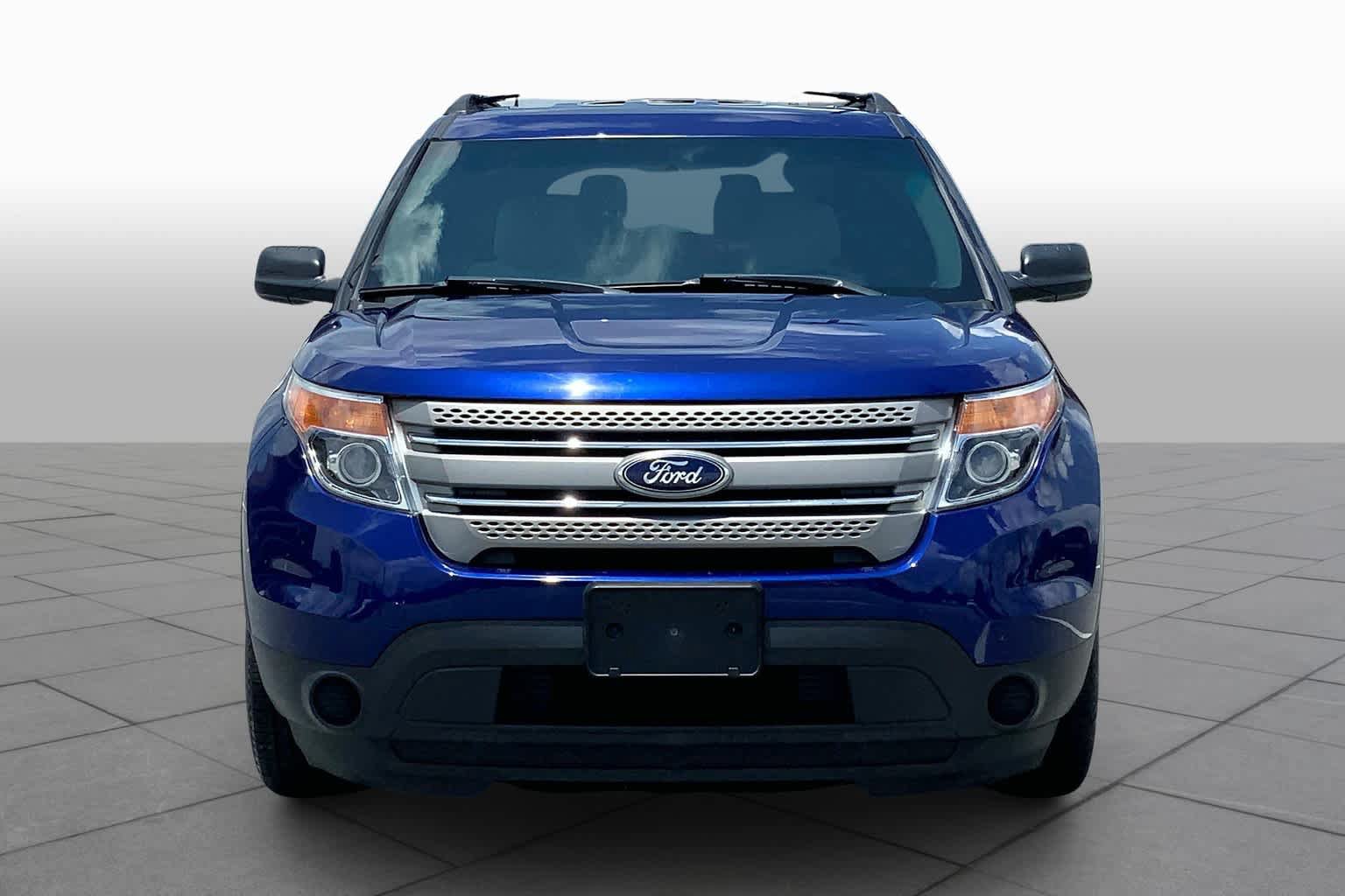 Used 2015 Ford Explorer FWD image 4