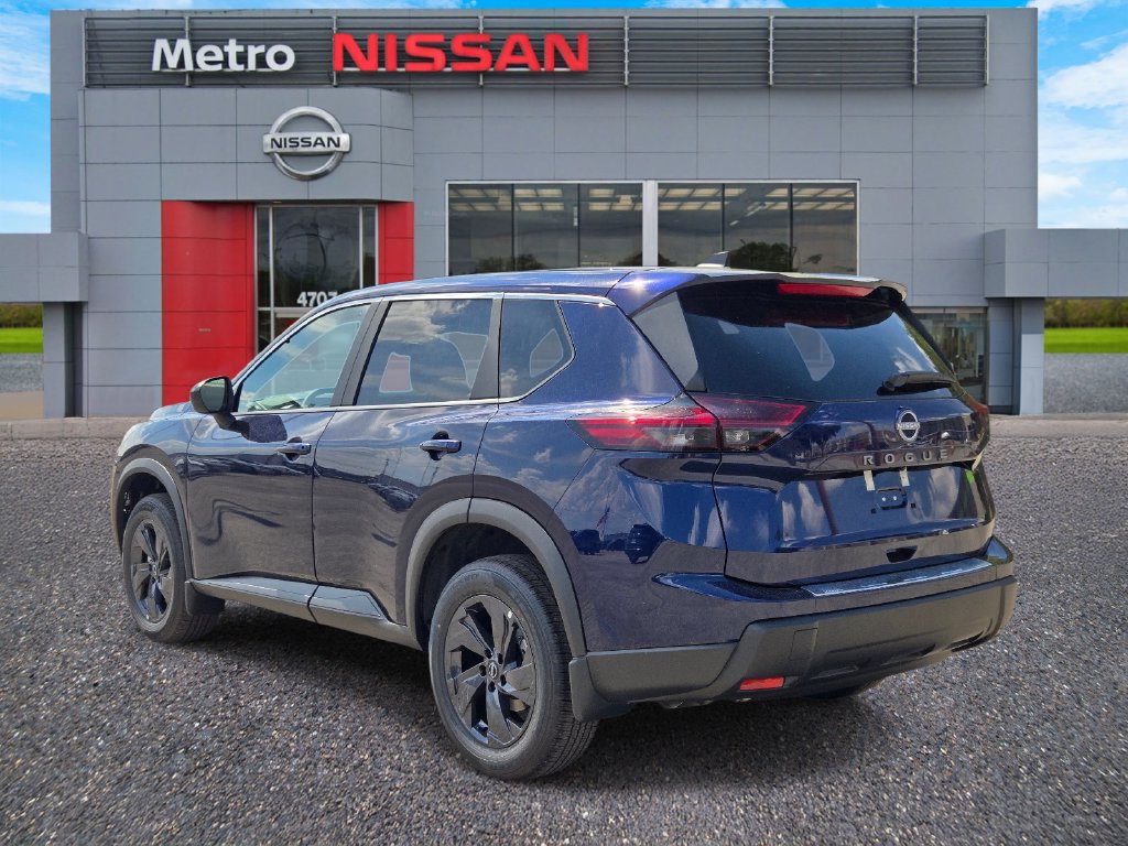 New 2026 Nissan Rogue SV FWD image 4
