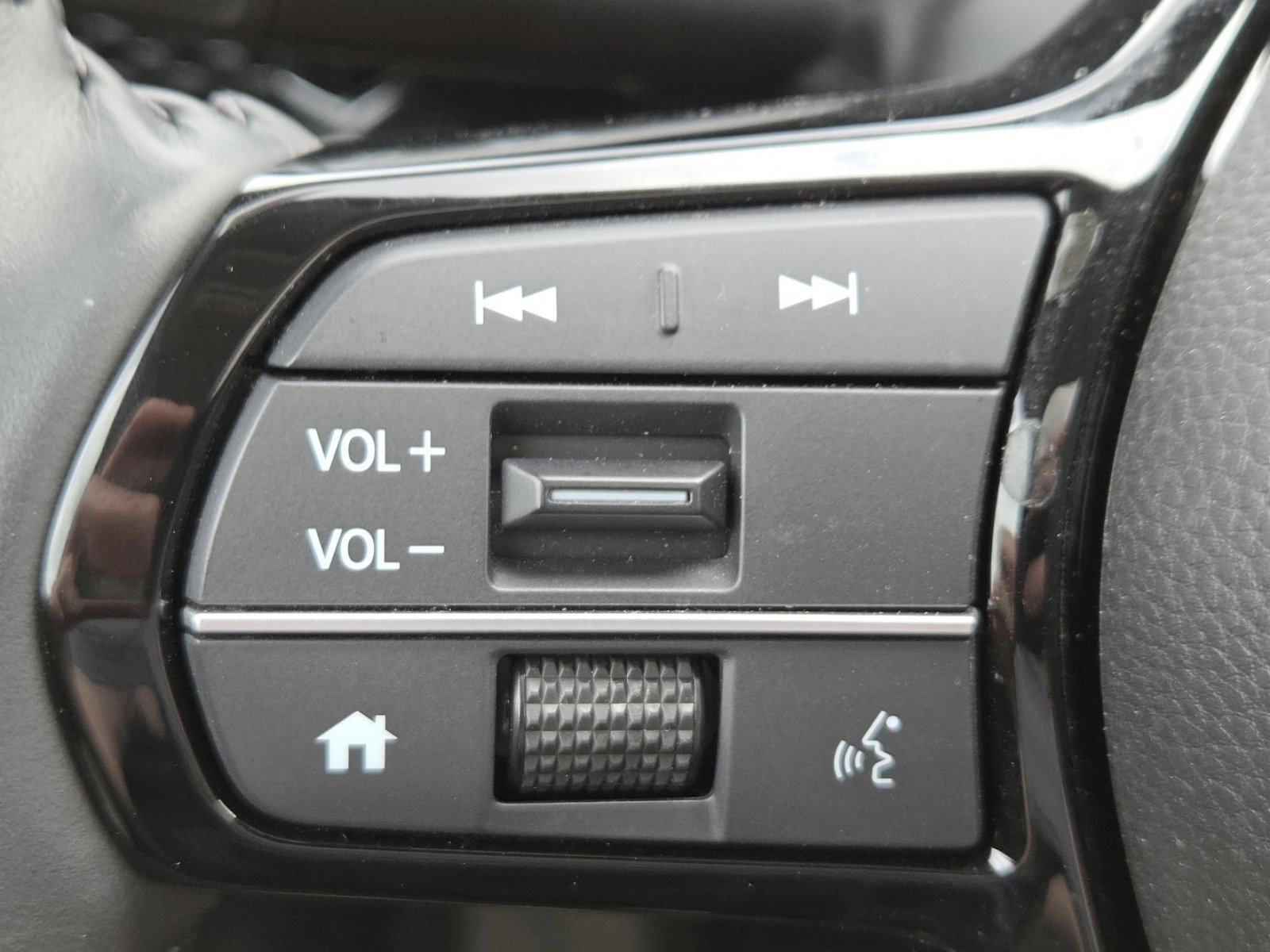 Used 2025 Honda CR-V EX-L image 34