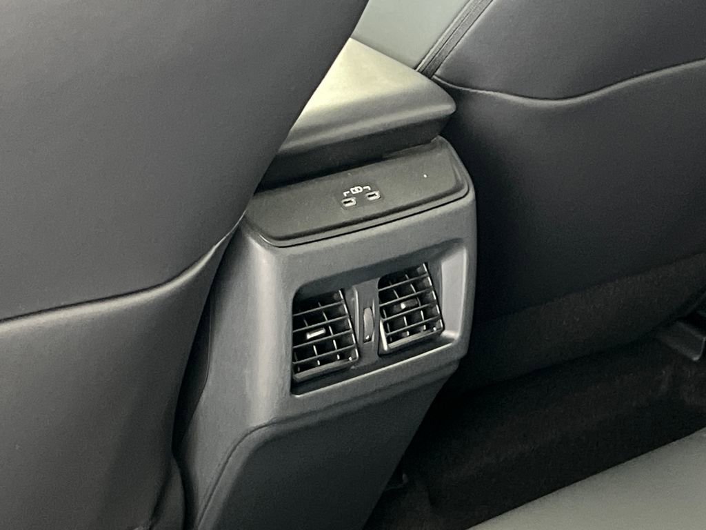 New 2026 Subaru Uncharted AWD image 37