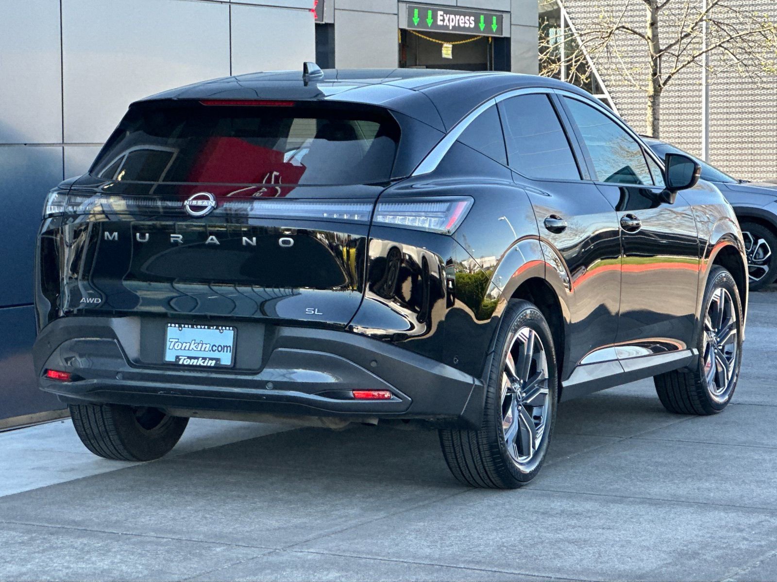 Used 2025 Nissan Murano SL AWD/4WD image 3