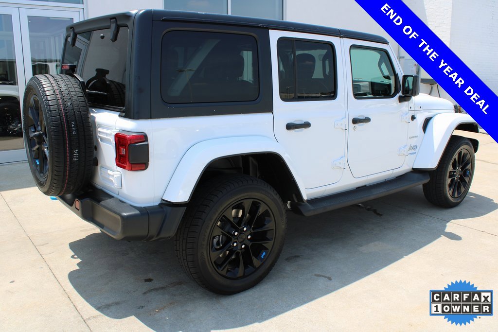 Used 2022 Jeep Wrangler Unlimited Sahara w/ Cold Weather Group image 6
