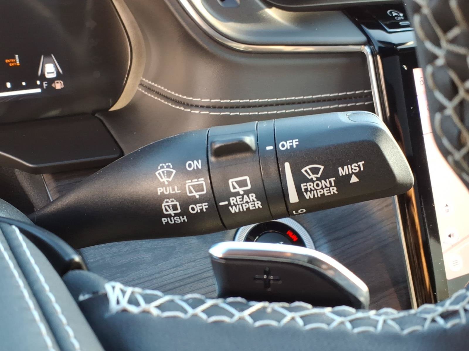 Used 2023 Jeep Grand Cherokee L Overland AWD/4WD image 32