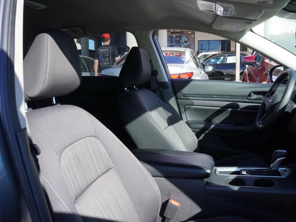 Certified 2025 Nissan Altima 2.5 S image 17