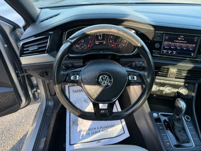 Used 2019 Volkswagen Jetta R-Line image 17