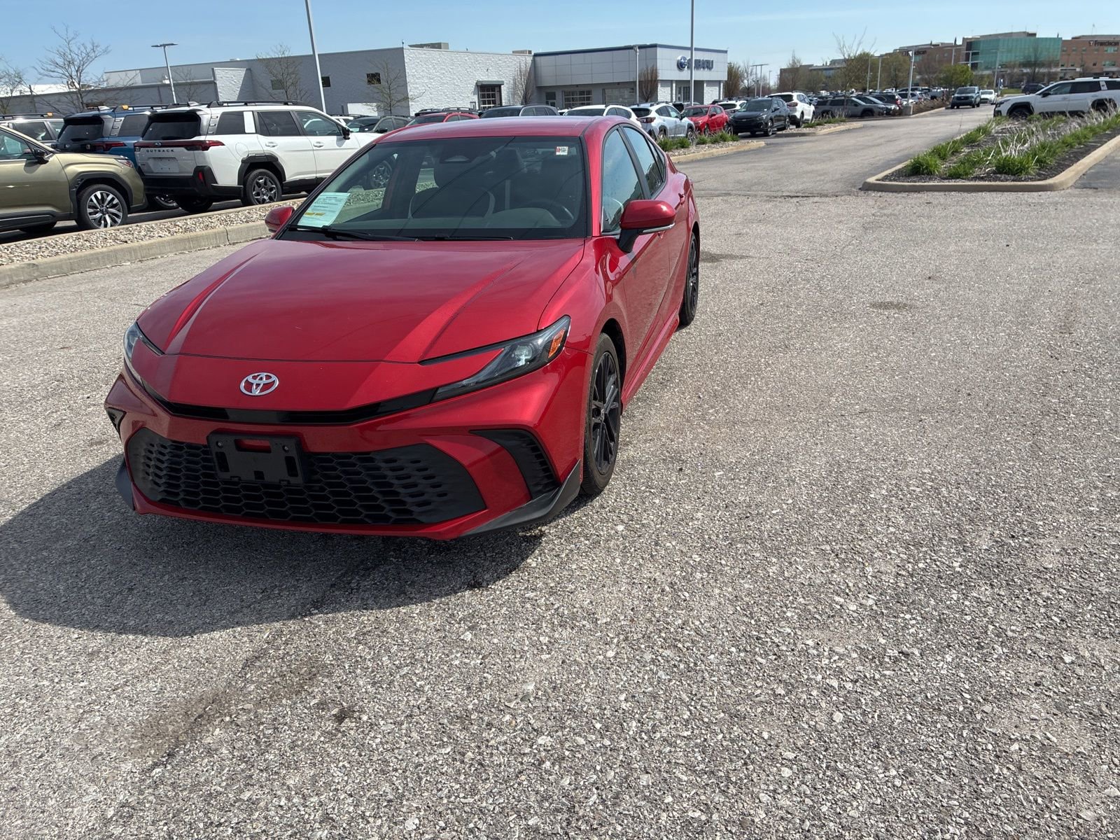 Used 2025 Toyota Camry SE FWD image 9