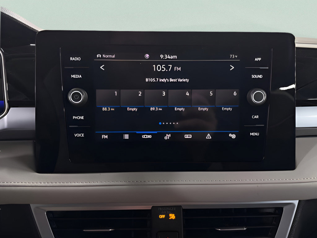 New 2025 Volkswagen Taos SE image 15