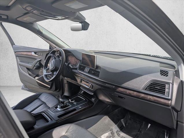 Used 2018 Audi Q5 2.0T Premium Plus w/ Premium Plus Package AWD/4WD image 24