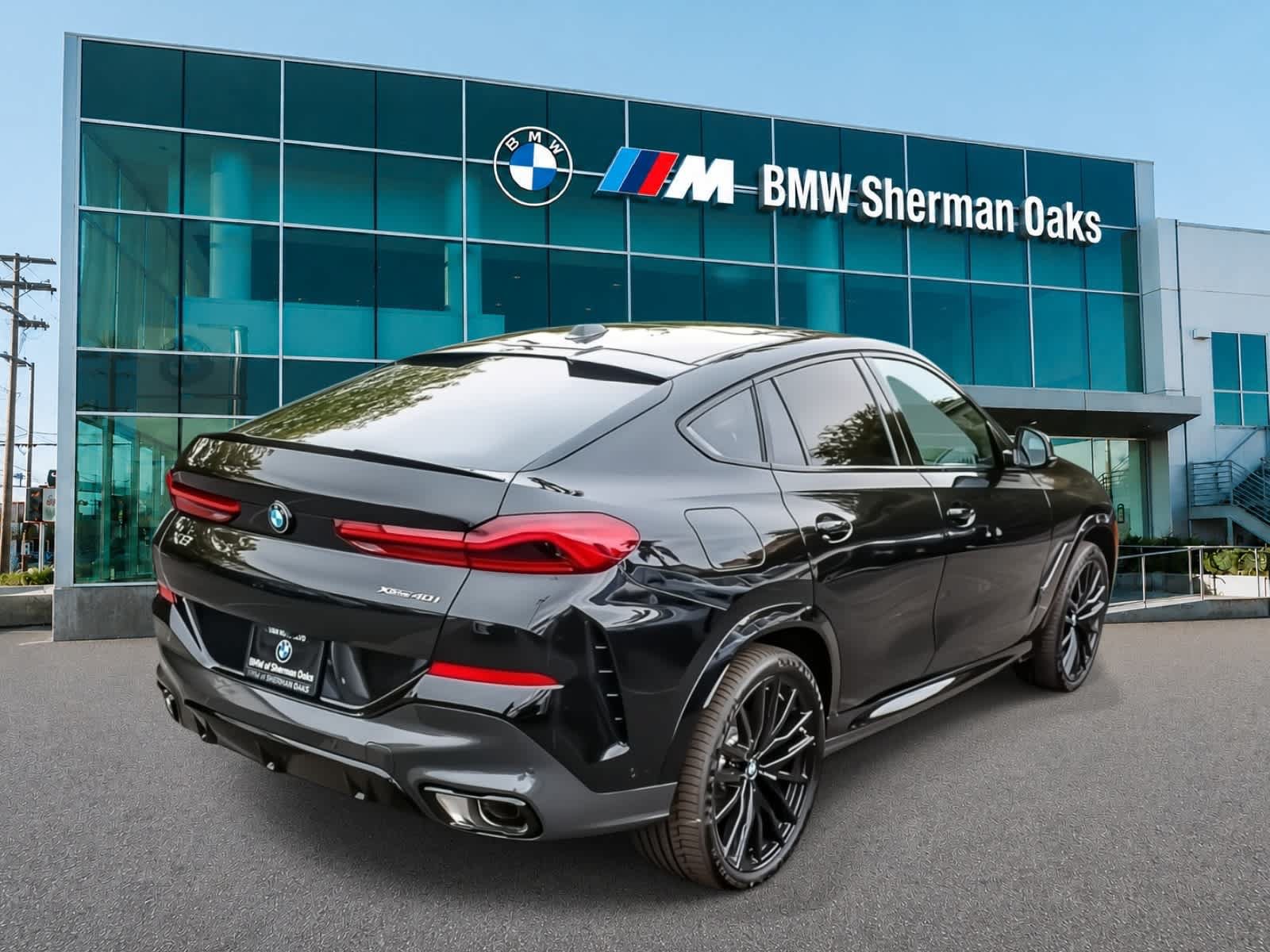 Used 2027 BMW X6 xDrive40i w/ Executive Package AWD/4WD image 4