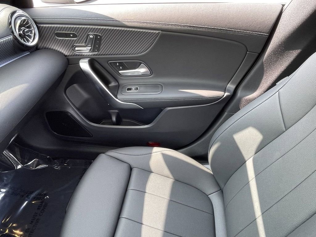 Certified 2025 Mercedes-Benz CLA 250 4MATIC image 35