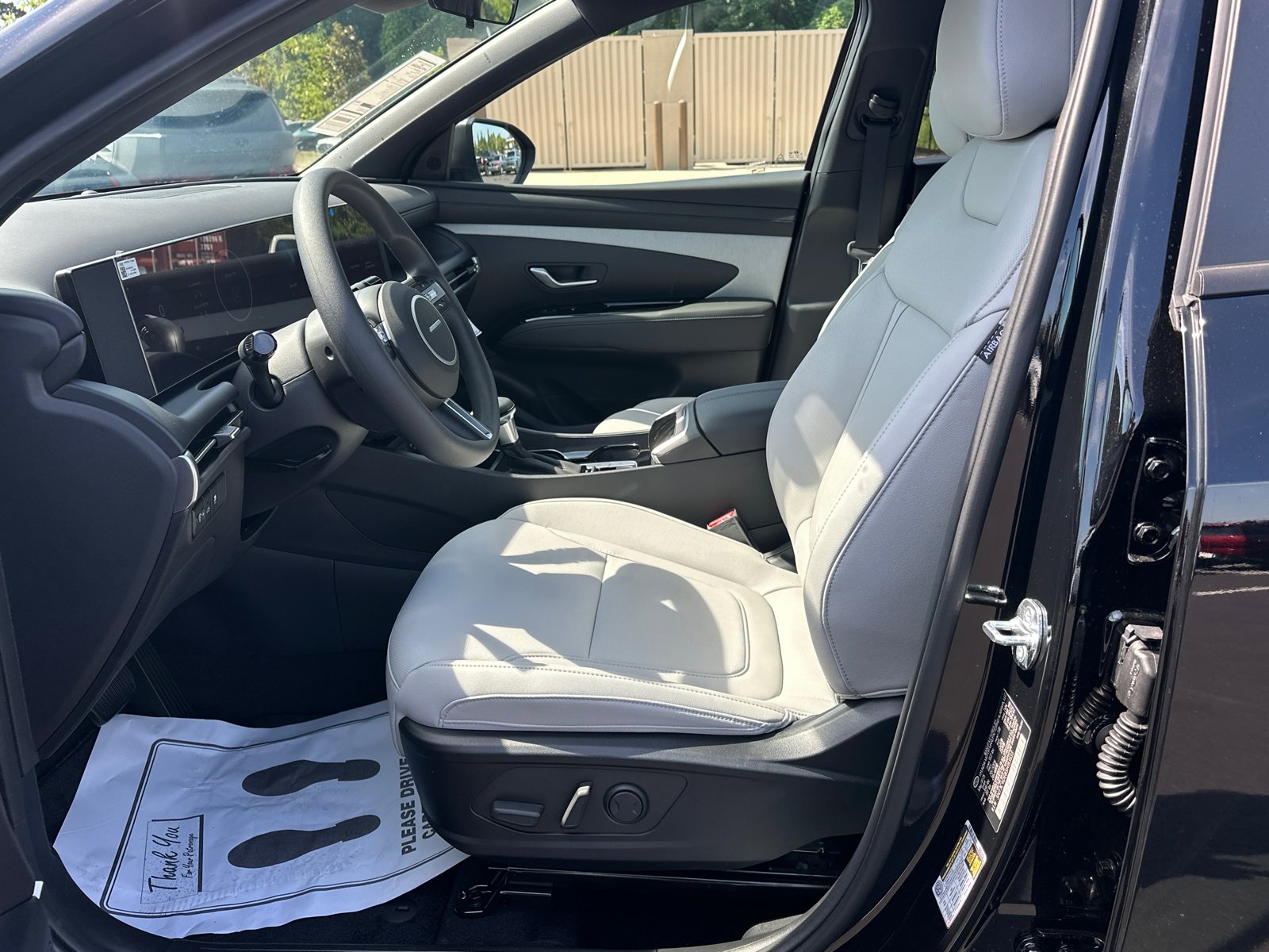 New 2025 Hyundai Santa Cruz SEL image 9