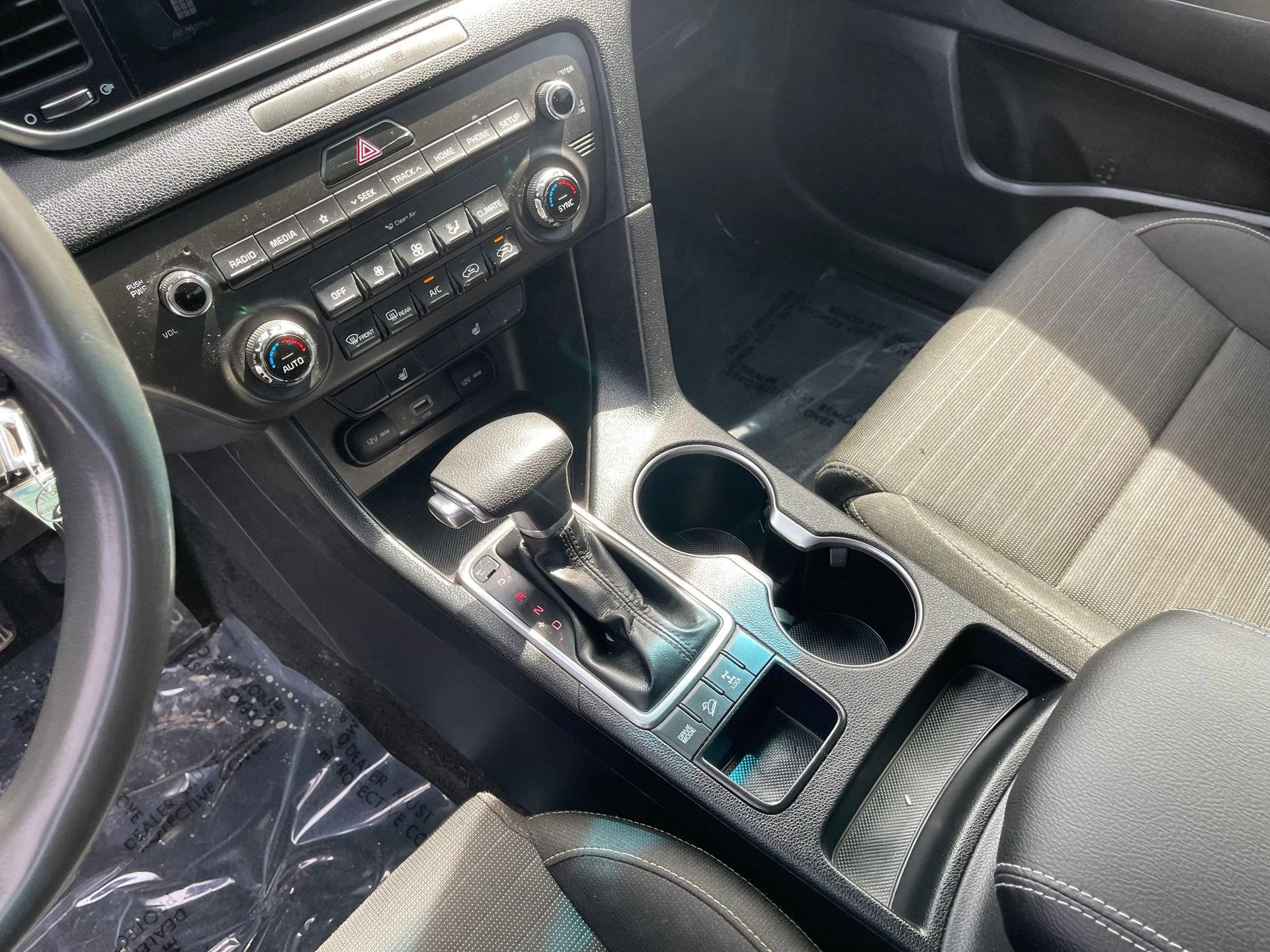 Used 2020 Kia Sportage LX w/ LX Popular Package AWD/4WD image 18