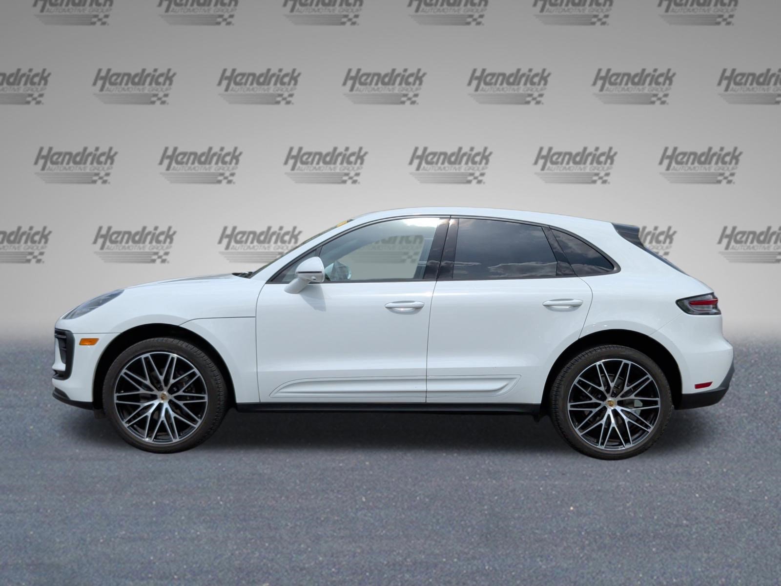 Used 2023 Porsche Macan image 10
