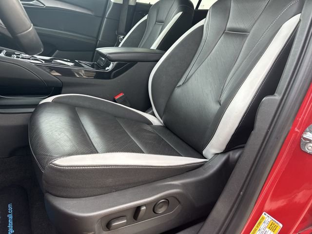 Certified 2025 Buick Envision Sport Touring image 19