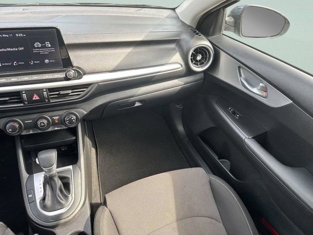 Used 2023 Kia Forte LXS w/ LXS Technology Package FWD image 14
