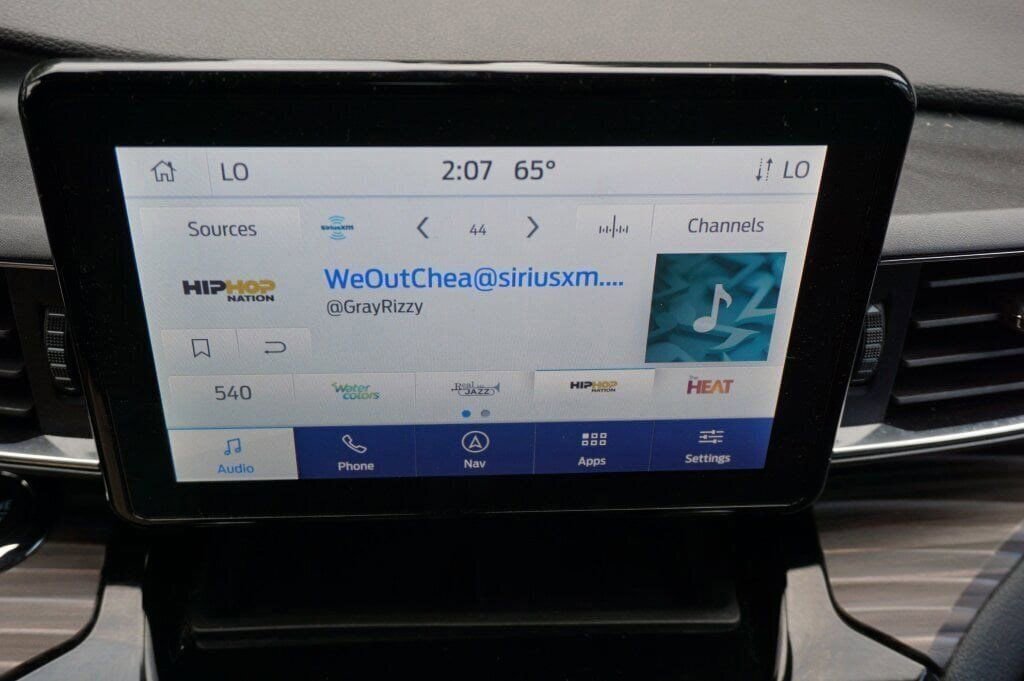 Used 2024 Ford Explorer Limited image 15