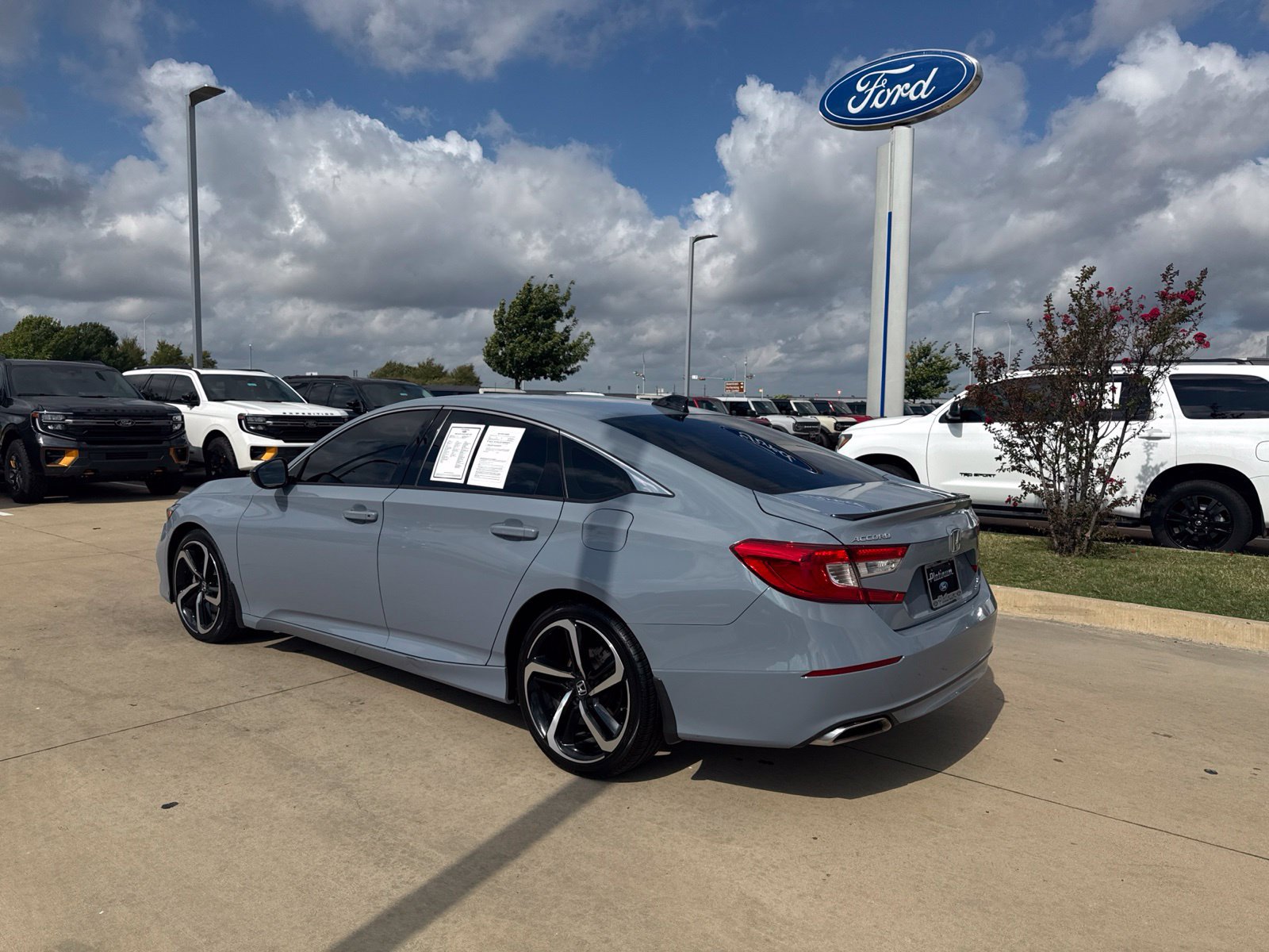 Used 2022 Honda Accord Sport image 3