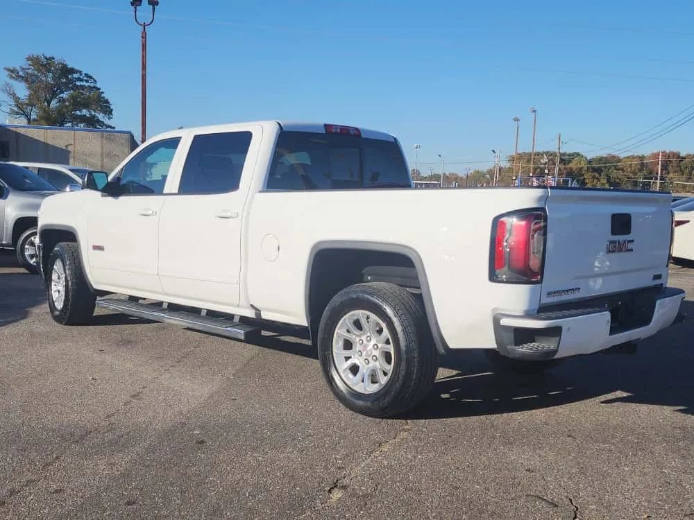 Used 2018 GMC Sierra 1500 SLT w/ All Terrain Package AWD/4WD image 13
