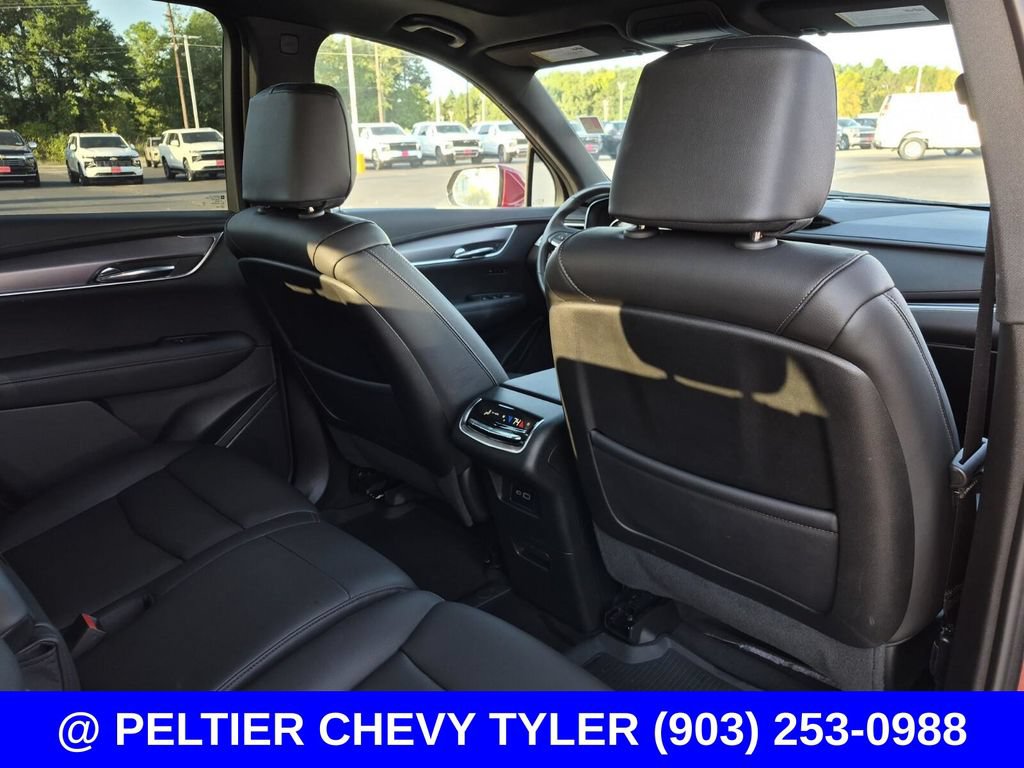 Used 2025 Cadillac XT6 Luxury FWD image 18