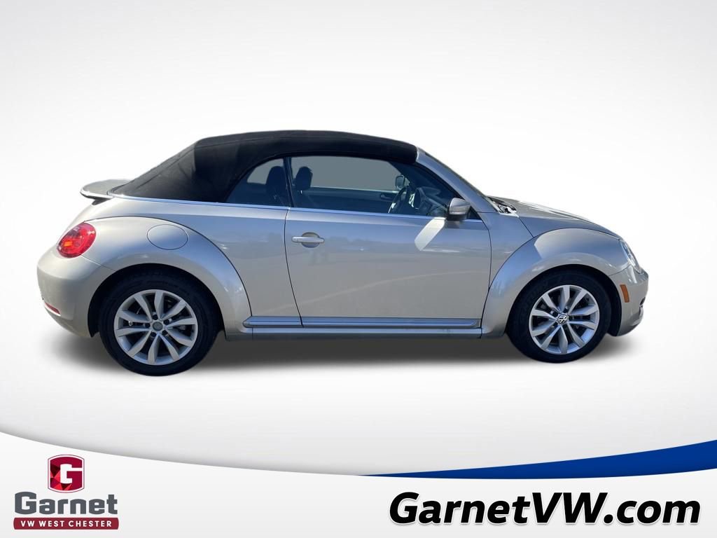 Used 2013 Volkswagen Beetle TDI image 6