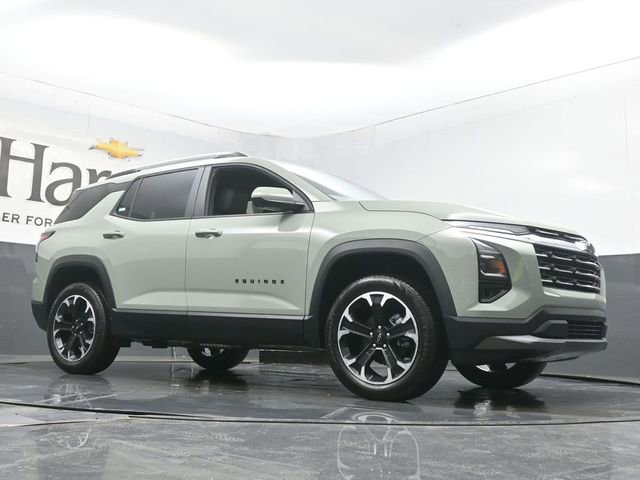 New 2026 Chevrolet Equinox LT w/ Convenience Package II image 2