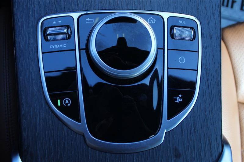 Used 2019 Mercedes-Benz C 300 4MATIC Coupe image 21