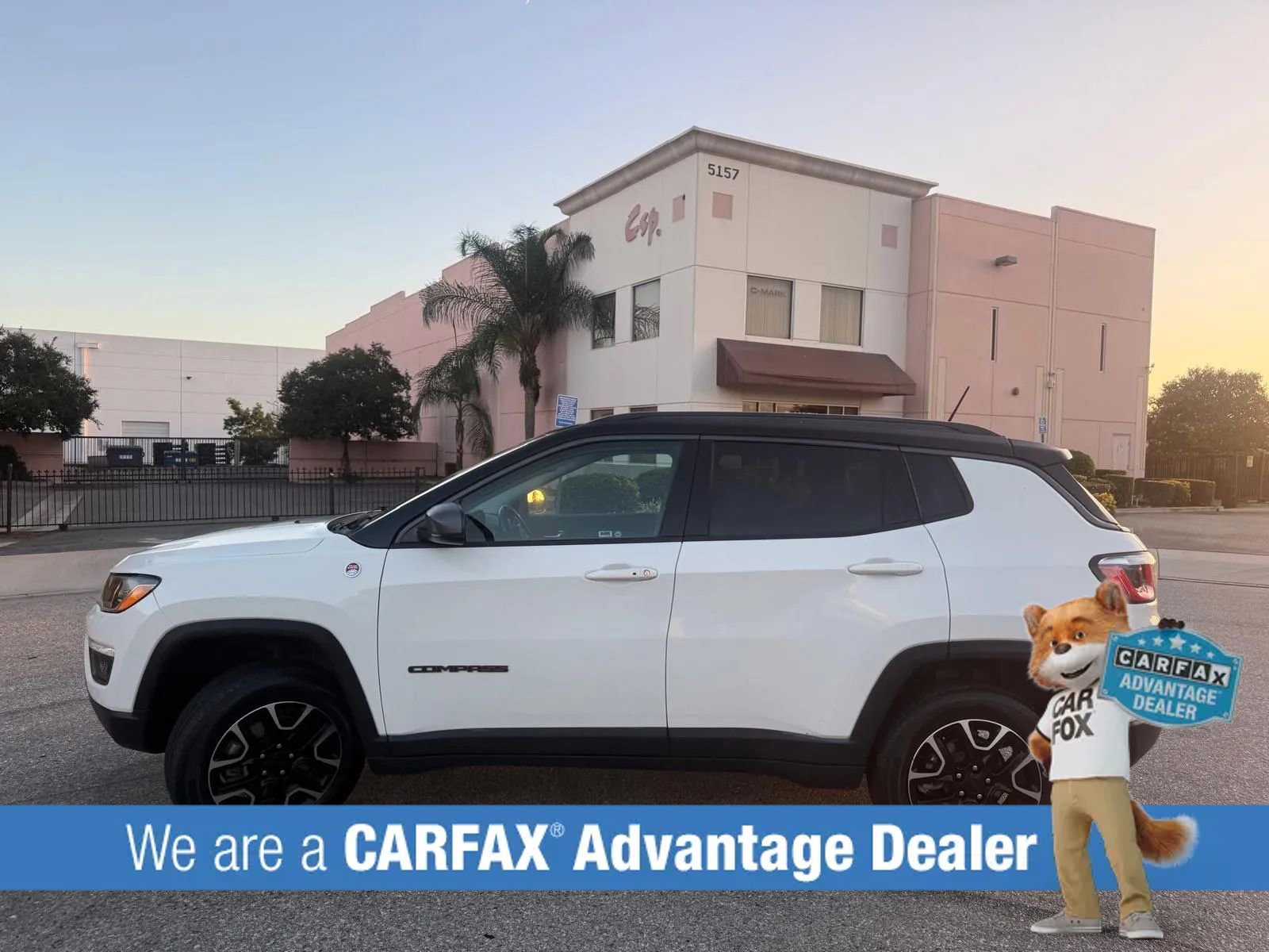 Used 2020 Jeep Compass Trailhawk AWD/4WD image 17