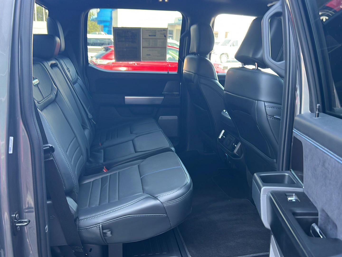 Certified 2024 Ford F150 Platinum w/ FX4 Off-Road Package AWD/4WD image 13