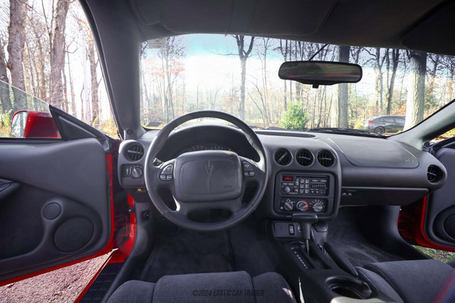 Used 1997 Pontiac Firebird Coupe w/ Opt Pkg image 35