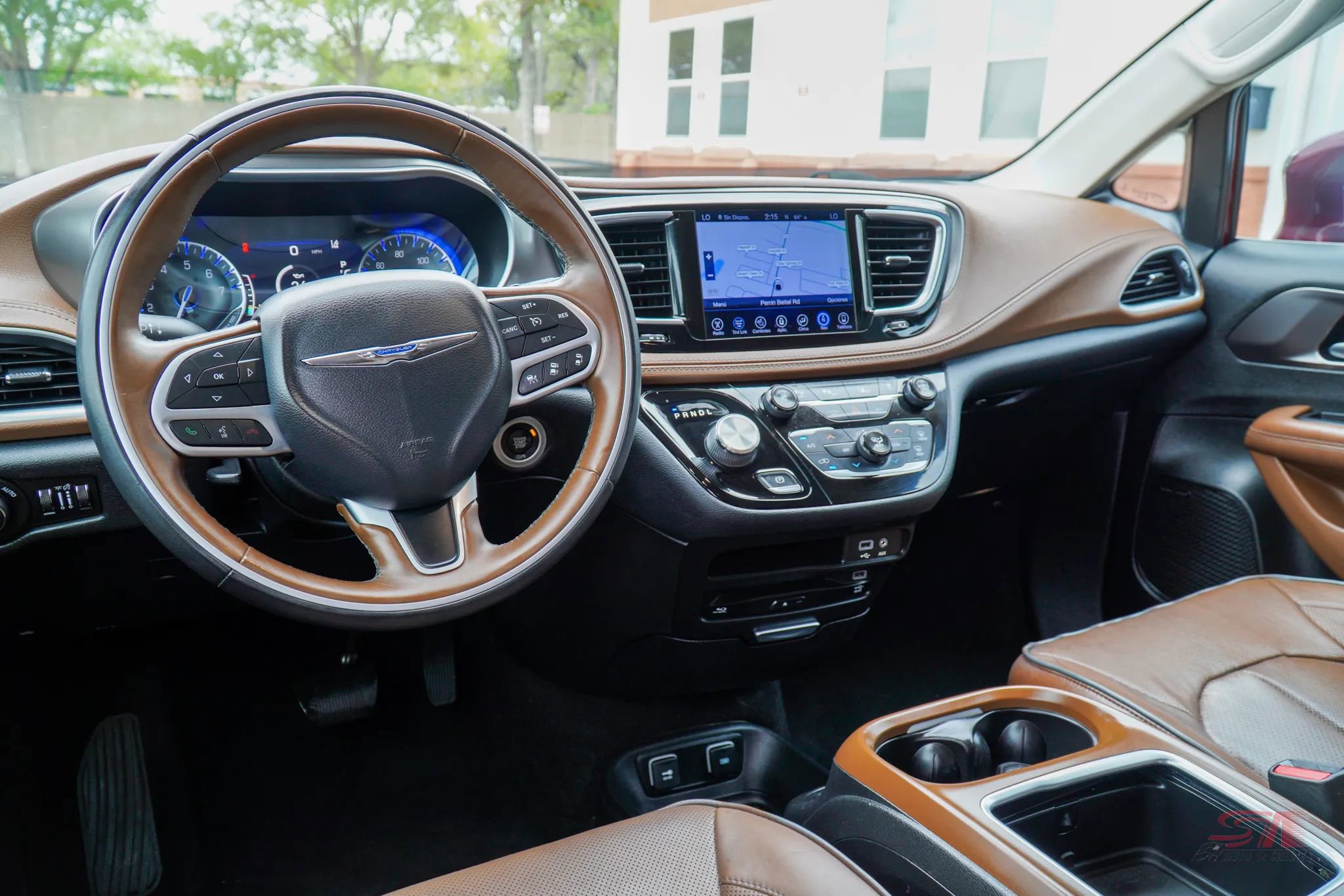 Used 2017 Chrysler Pacifica Limited image 15