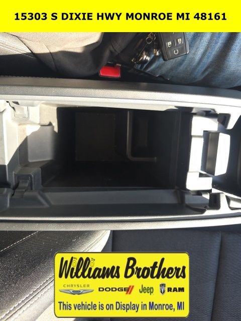 Used 2024 Nissan Rogue SV image 21