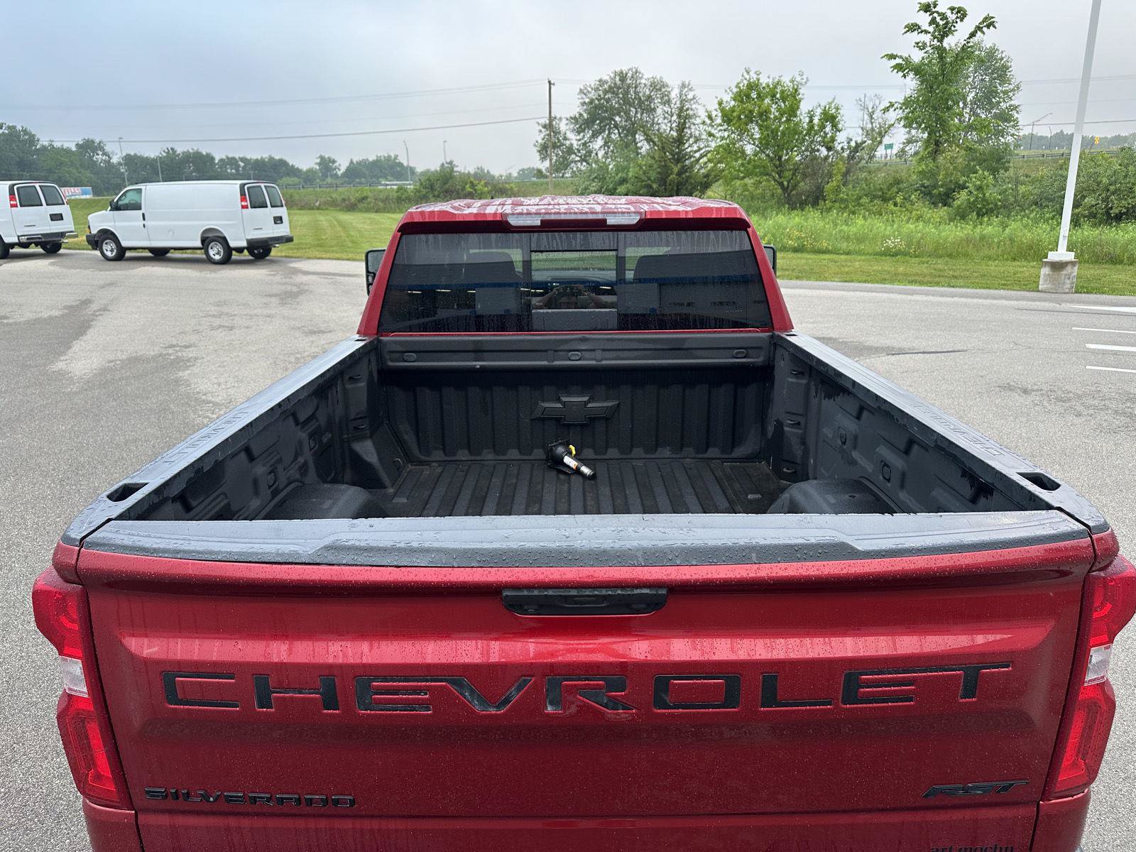 Used 2023 Chevrolet Silverado 1500 RST w/ Convenience Package II AWD/4WD image 5