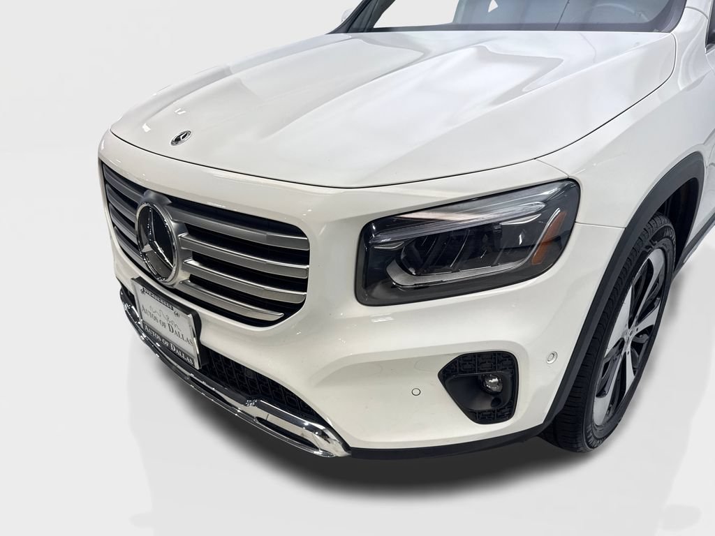 Used 2025 Mercedes-Benz GLB 250 4MATIC image 16