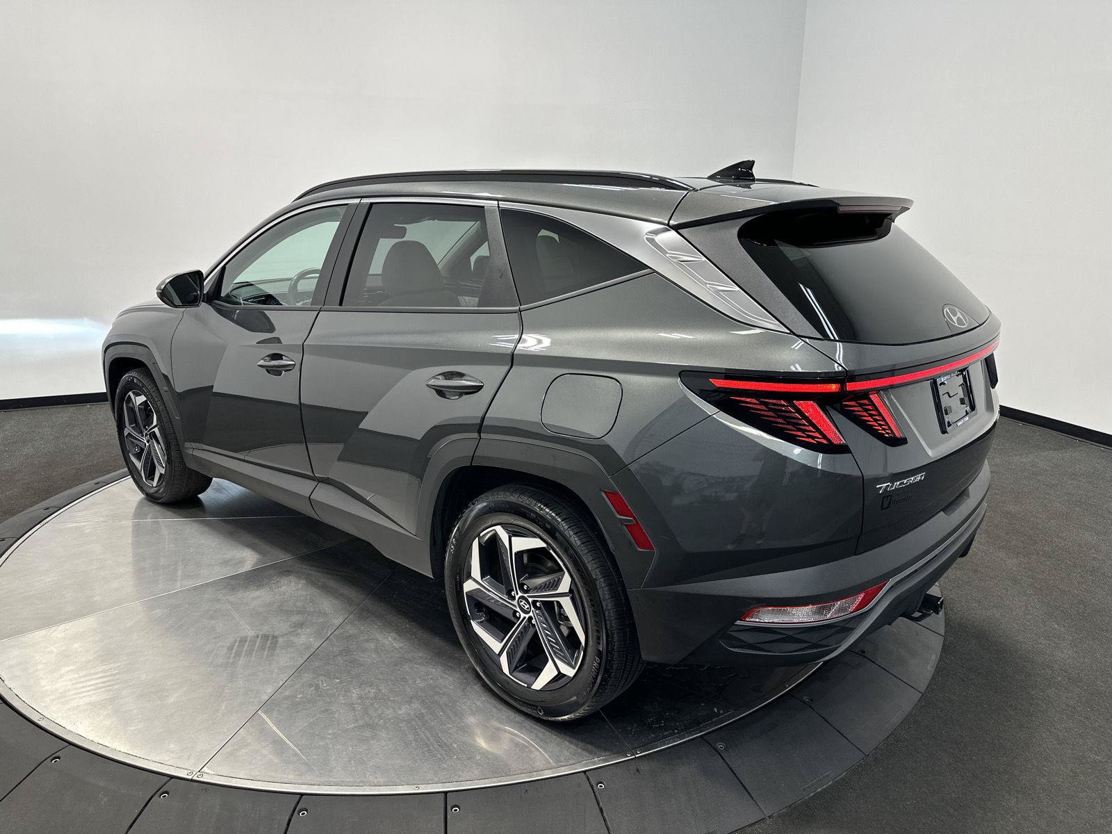 Certified 2024 Hyundai Tucson SEL AWD/4WD image 5