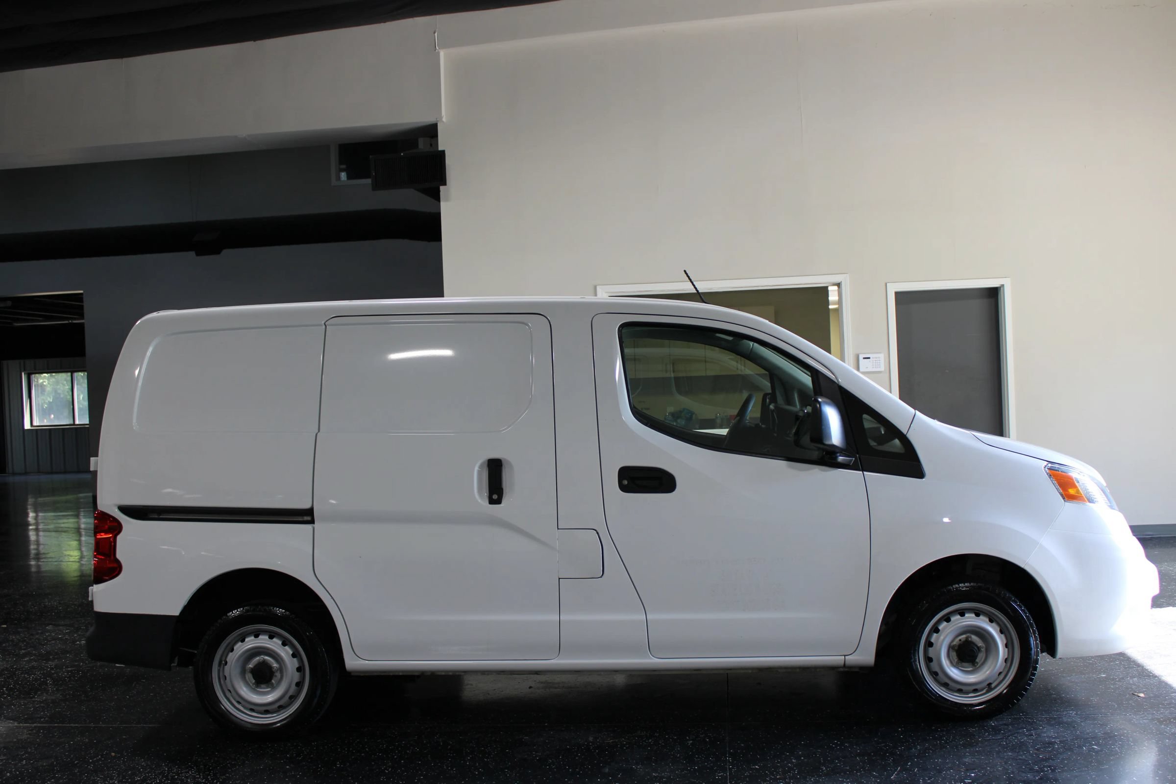 Used 2019 Nissan NV200 S w/ Cruise Control Package FWD image 2