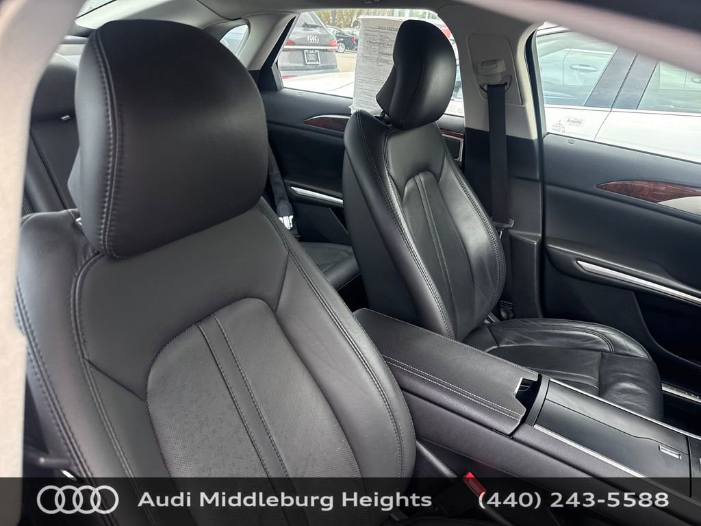 Used 2013 Lincoln MKZ AWD image 16