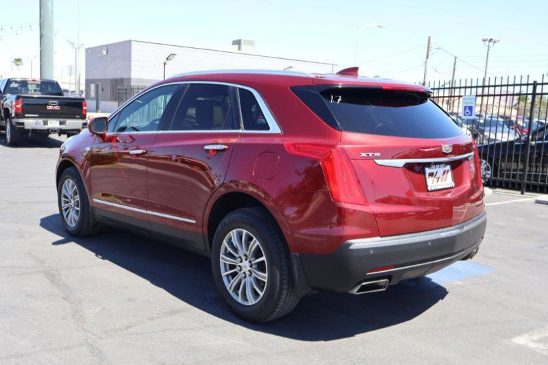Used 2017 Cadillac XT5 Luxury w/ Driver Awareness Package FWD image 5