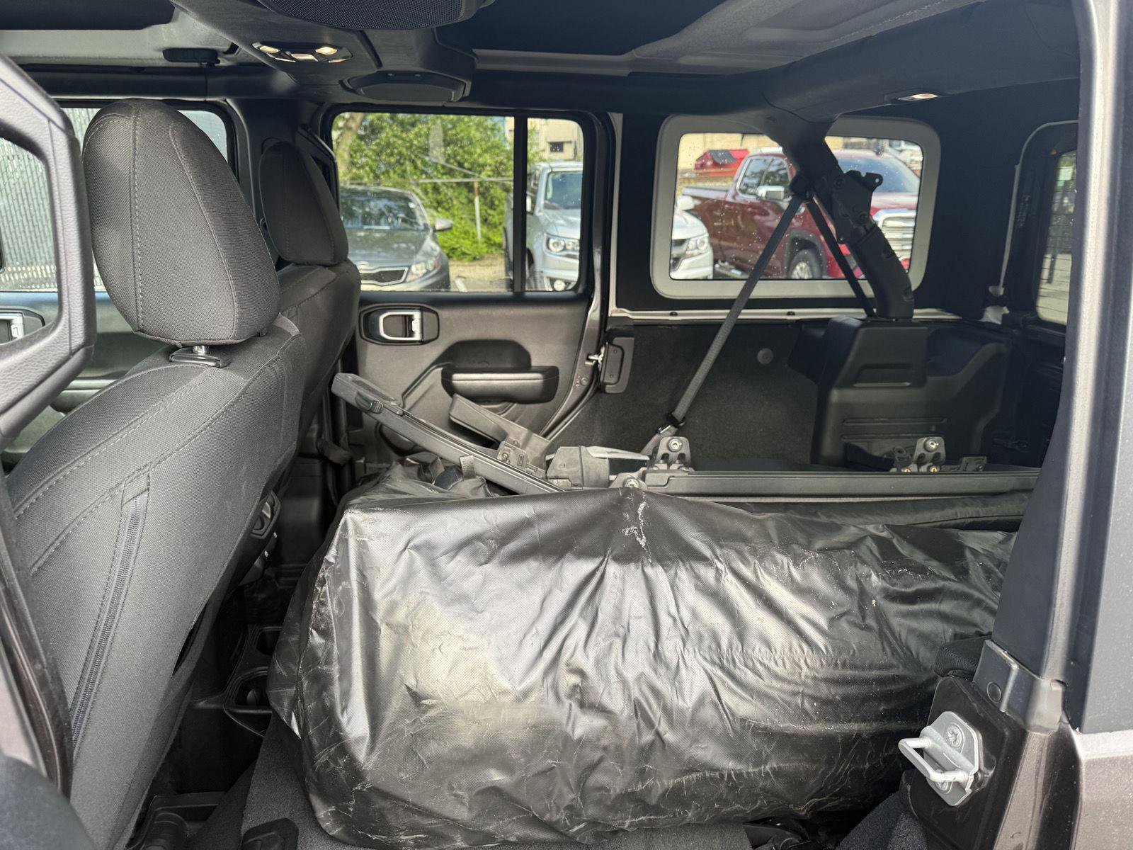 Used 2020 Jeep Wrangler Unlimited Sport AWD/4WD image 10