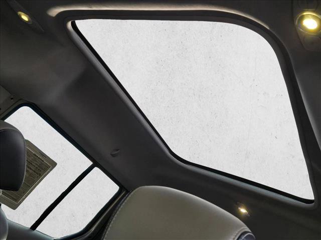 Used 2016 Ford Transit Connect Titanium image 16