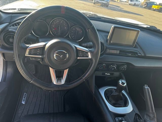 Used 2017 MAZDA MX-5 Miata Club image 15