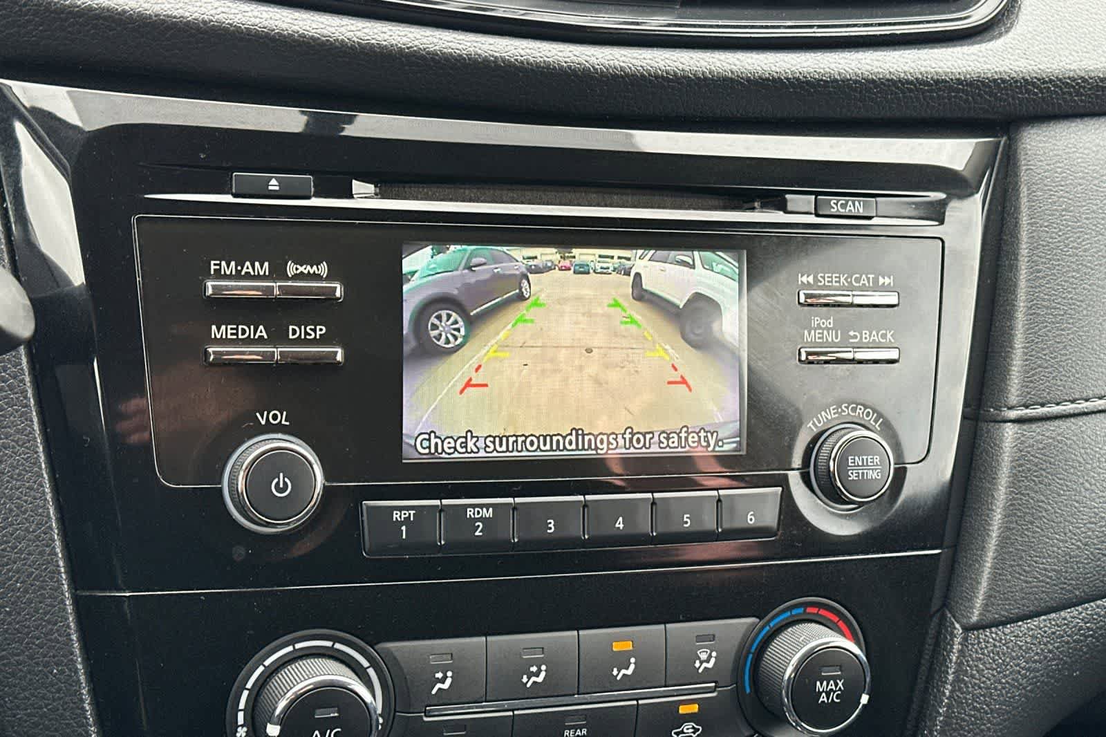 Used 2017 Nissan Rogue S FWD image 21