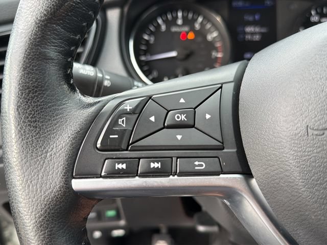 Used 2021 Nissan Rogue Sport SV FWD image 23