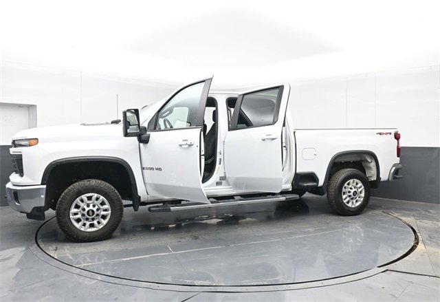 Used 2024 Chevrolet Silverado 2500 LT image 51