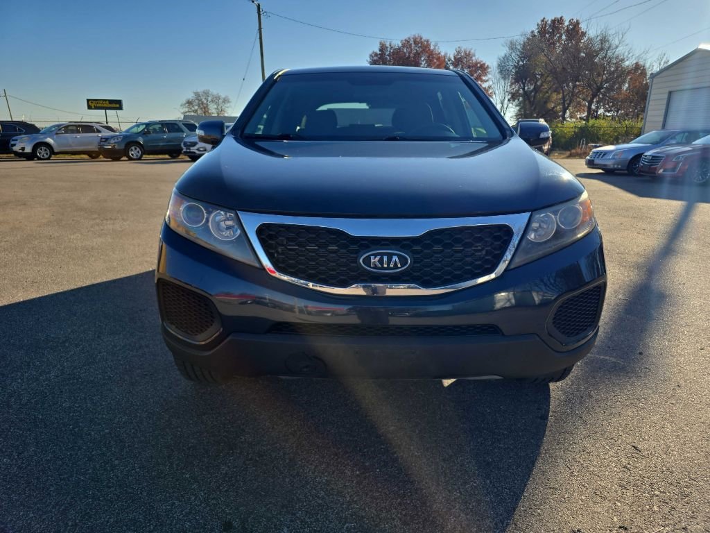 Used 2013 Kia Sorento LX image 2