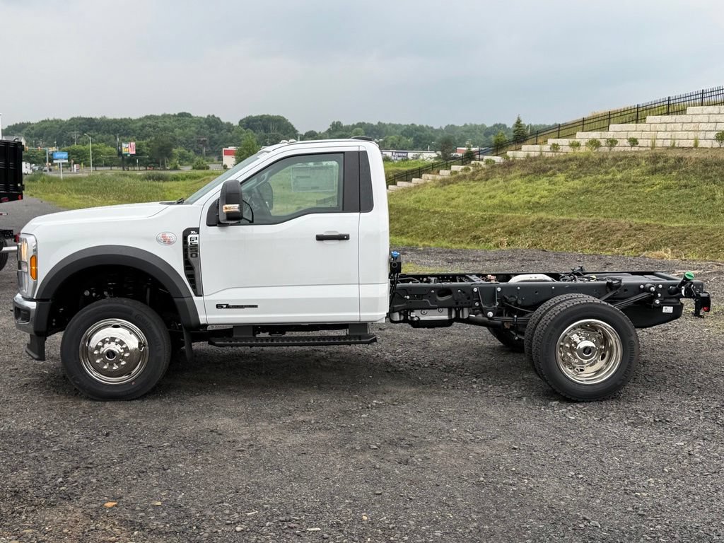 New 2026 Ford F550 4x4 Regular Cab Super Duty image 30