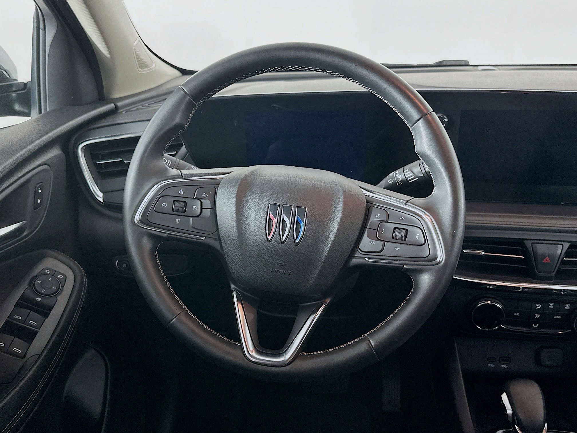 Used 2025 Buick Encore GX Preferred image 18