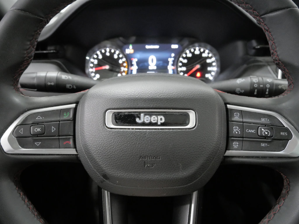 Used 2024 Jeep Compass Trailhawk w/ Sun and Sound Group AWD/4WD image 16