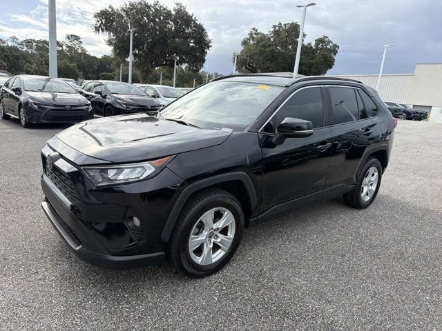 Certified 2020 Toyota RAV4 XLE w/ Convenience Package FWD image 5